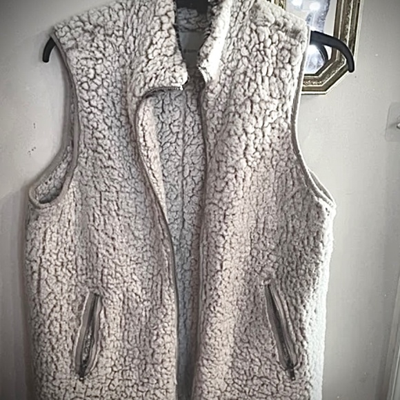 Women’s Thread + Supply Sherpa Fleece Zippered Vest Cozy Pockets Ice Grey Small - Picture 2 of 7